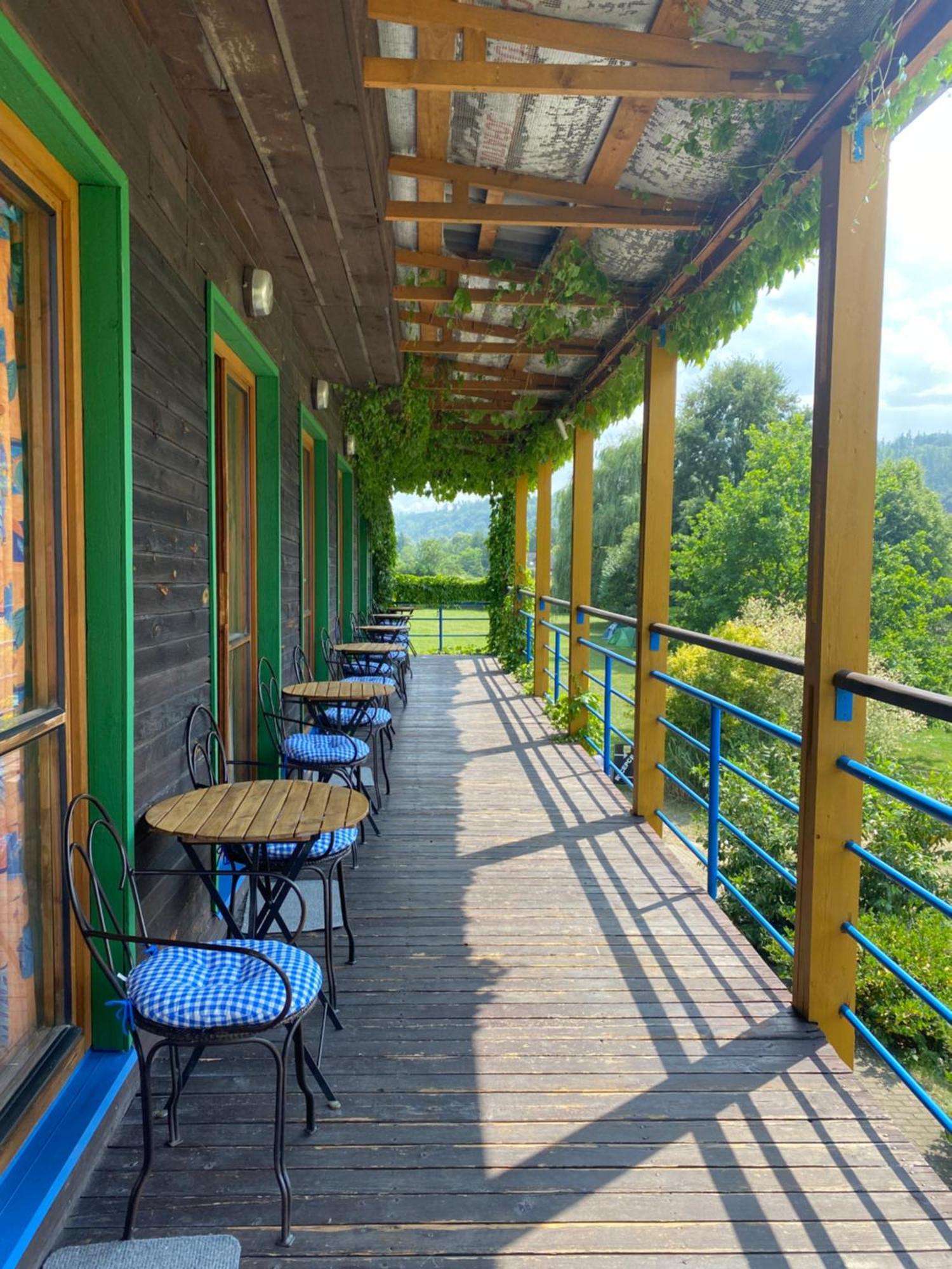 Hotel Lavka Park Skochovice à Vrané nad Vltavou Extérieur photo